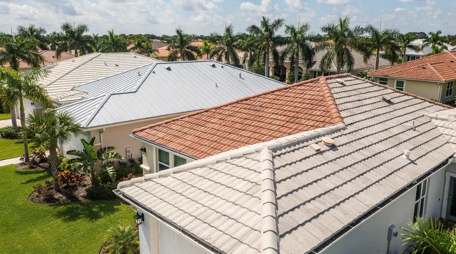 When evaluating options, you need materials that excel in three areas: heat reflection, wind resistance